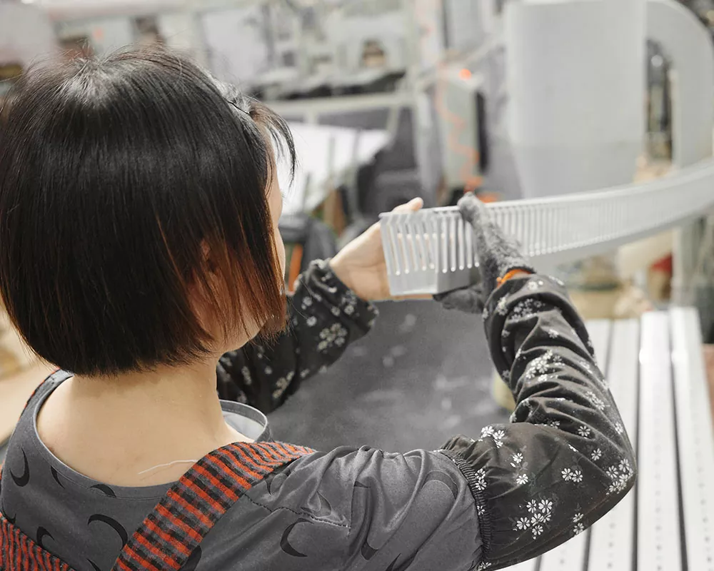 تفاوت بین گواهینامه CE و استانداردهای ملی در ترانکینگ پلاستیکی pvc چیست؟